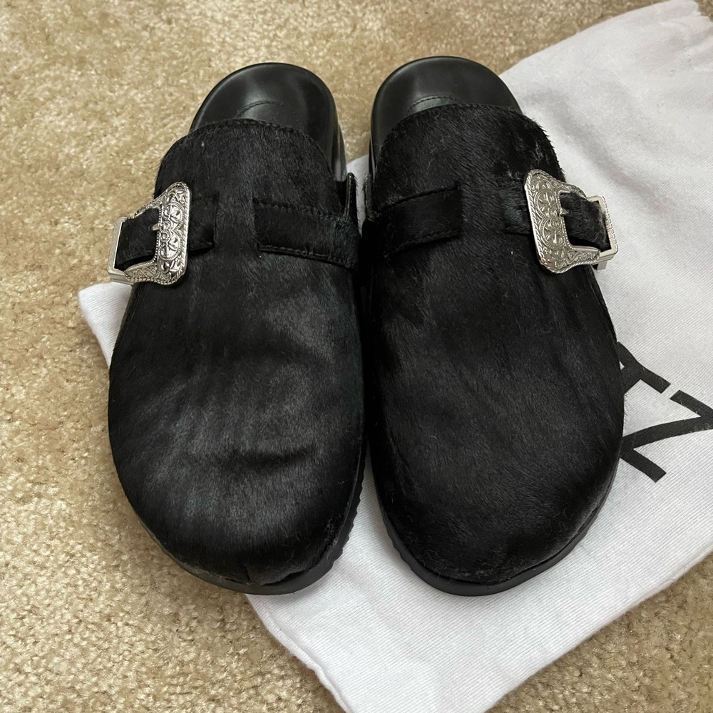 Women’s clogs